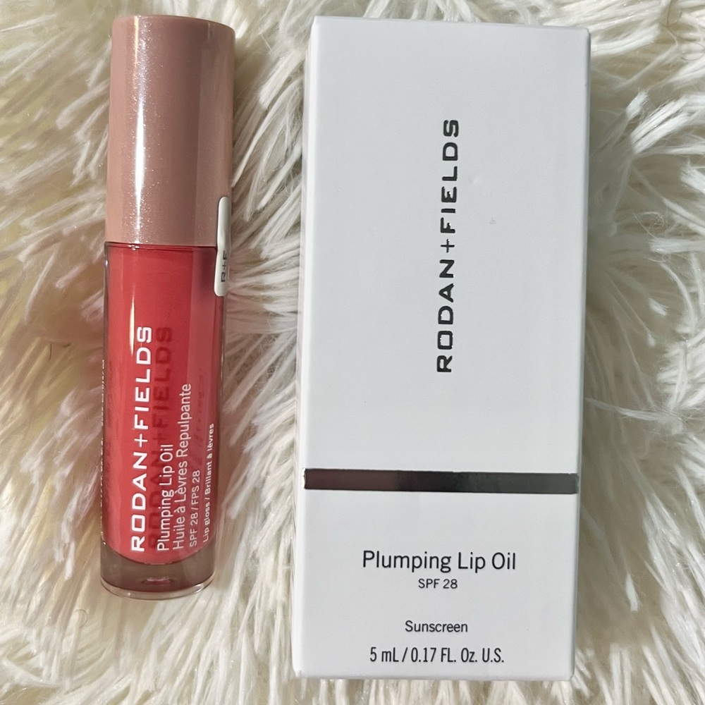 Rodan + Fields Plumping Lip Oil SPF 28 Coral